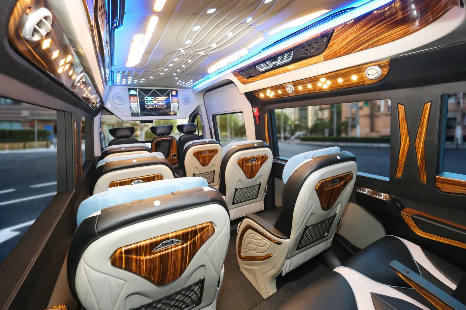 Chi tiết ghế limousine cao cấp